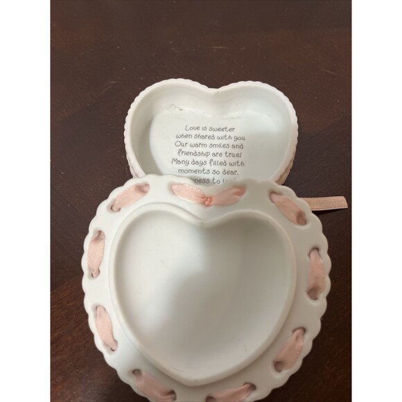 Precious Moments "Sharing Sweet Moments Together" Keepsake Holder 1995 - Picture 2 of 2